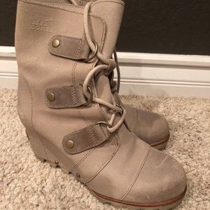 Sorel wedge boots